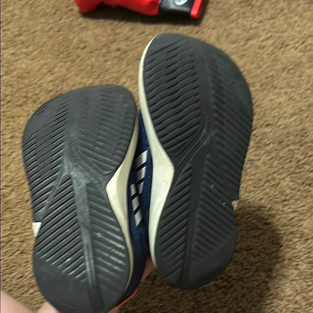 Adidas Blue and White Sneakers for Everyday Comfort - Picture 4 of 4